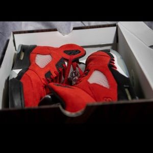 Jordan raging bull 5s